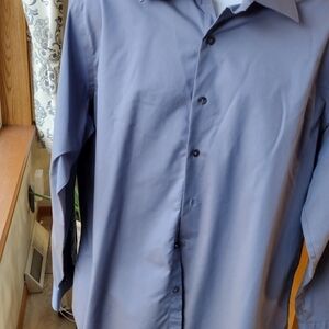 Claiborne Men's Light Blue Dress Shirt